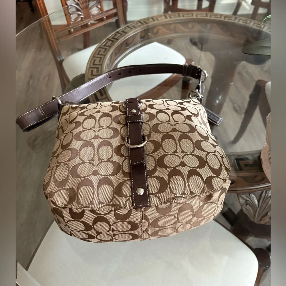 🤎🤎COACH CHELSEA SIGNATURE KHAKI & BROWN LEATHER SHOULDER/CROSSBODY BAG!🤎🤎